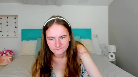 Snapshot of natural_meri_ chatting on September 21, 5:55 am Meri online show from September 21, 5:55 am