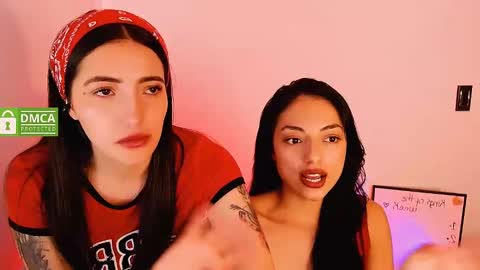 Natalia  Valeria online show from December 1, 4:32 pm