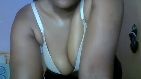 naughtnightnurse1 online show from November 4, 4:36 am