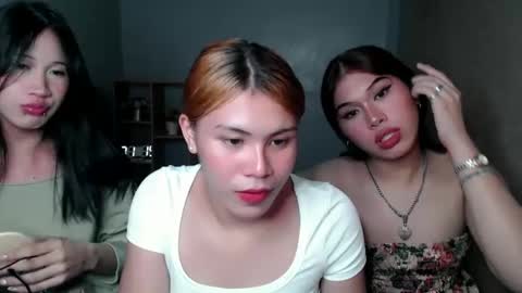 Snapshot of naughty_ashleyxx chatting on February 2, 12:02 pm naughty_ashleyxx online show from February 2, 12:02 pm