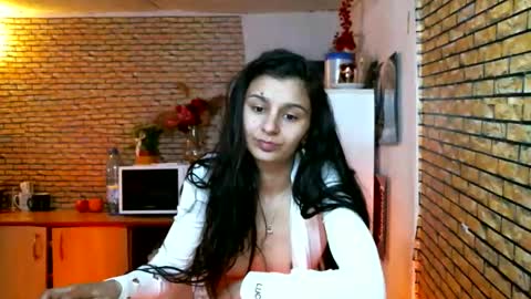 naughty_coupl3xxx online show from February 21, 11:24 am