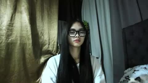 emma online show from February 18, 10:53 pm