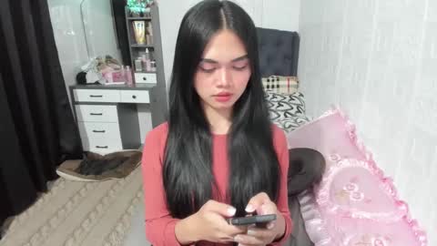 emma online show from February 8, 4:25 pm