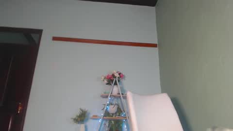 naughty_katrina1 online show from February 14, 3:54 am