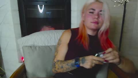 Maria  online show from October 13, 9:28 pm