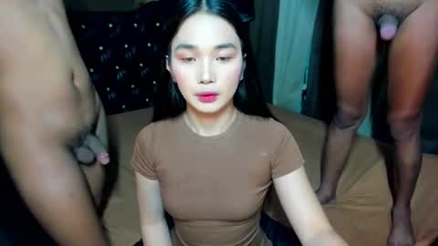 LEIGH online show from June 13, 10:09 pm