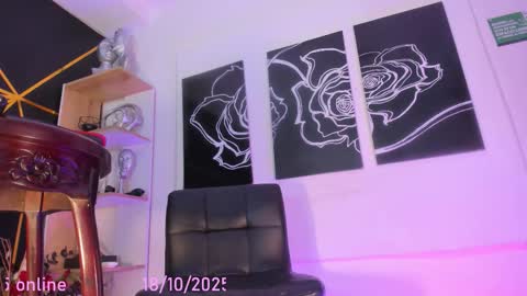 lizeth  online show from October 18, 4:11 pm