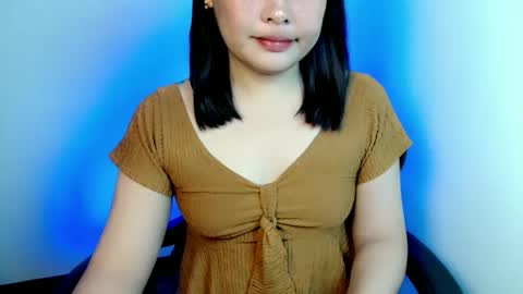 naughty_riez online show from February 18, 9:31 am