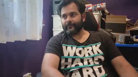 sakhtlaundaz online show from September 12, 9:06 pm
