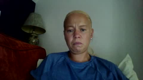 naughtyjennyblondeuk online show from July 22, 6:54 pm