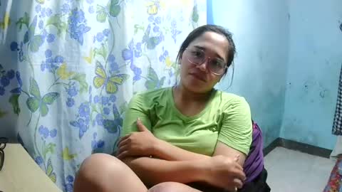 naughtykate69495126 online show from June 16, 12:31 pm