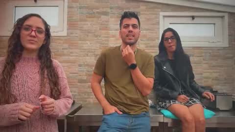 ANDREA STEPH  MIKE online show from October 18, 10:30 am