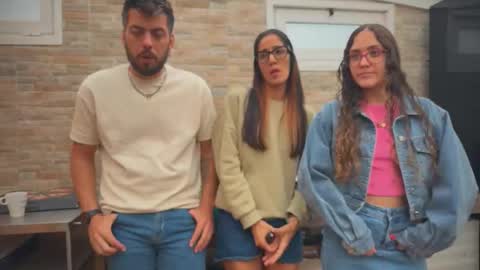 ANDREA STEPH  MIKE online show from September 26, 8:55 am