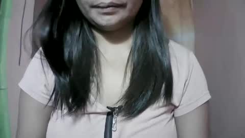 naughtymom_33 online show from December 15, 12:06 am