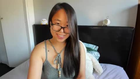 Gigi Chu  online show from October 6, 3:08 pm