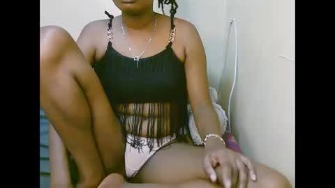 naughtyqueen online show from November 17, 1:19 am