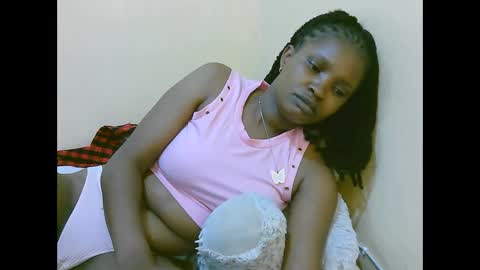 naughtyqueen online show from October 20, 7:13 am