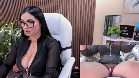         online show from April 5, 6:27 pm