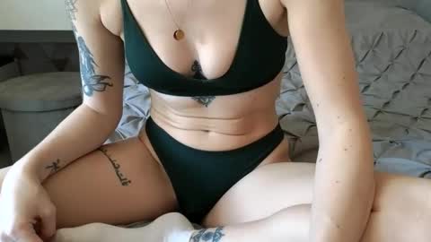 Navyrein online show from April 19, 9:54 am