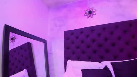 nayara_macherano online show from February 19, 6:00 pm