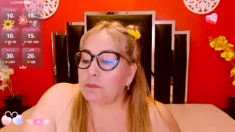 Lady Nayla online show from March 5, 5:29 pm
