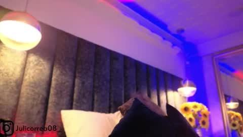 Juli  online show from April 16, 12:05 pm