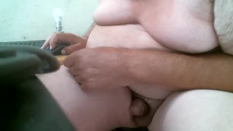 Snapshot of ndbiker chatting on October 23, 3:57 pm ndbiker online show from October 23, 3:57 pm