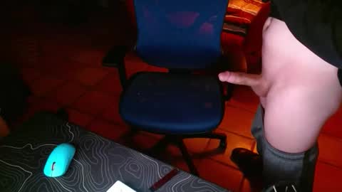 tootired online show from April 4, 6:31 am