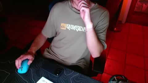 tootired online show from March 26, 6:51 am