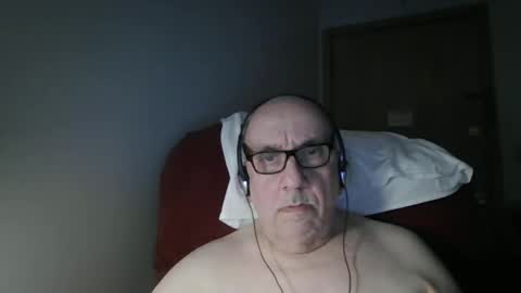 Tom online show from April 28, 2:20 am