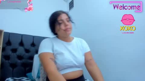 Snapshot of neferet_opal chatting on February 9, 12:17 am neferet_opal online show from February 9, 12:17 am