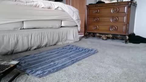 NEIGHBORGUY4U online show from November 26, 6:59 pm