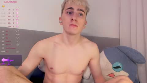 Neil online show from December 3, 1:38 pm