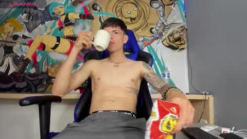 Neill online show from January 8, 8:25 pm