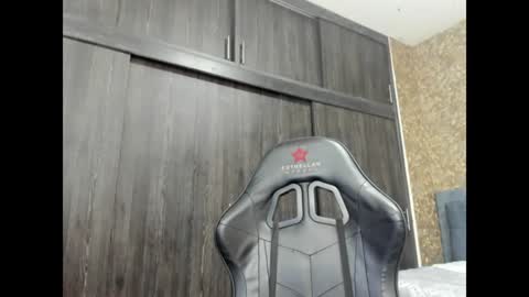 neith_xue online show from January 23, 6:24 pm