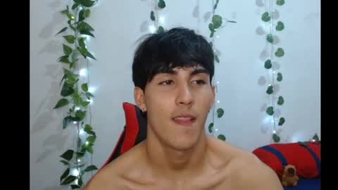 Snapshot of neithanzyn chatting on March 8, 7:53 pm Neithanzyn online show from March 8, 7:53 pm