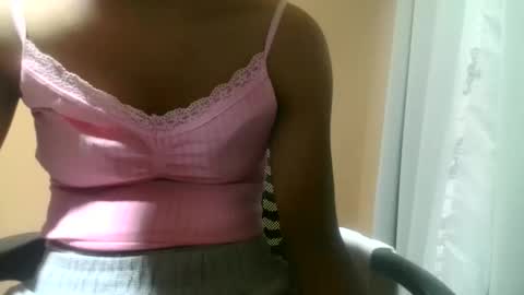 nelia_84 online show from March 17, 2:33 pm