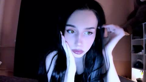 nelly_yy online show from March 2, 5:52 am