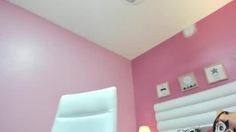 nemesis_26 online show from February 14, 3:22 am