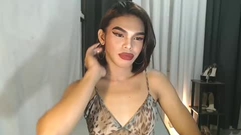 neomi online show from January 10, 6:46 pm