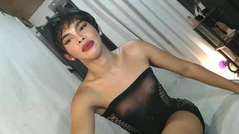 neomi online show from January 8, 3:29 pm