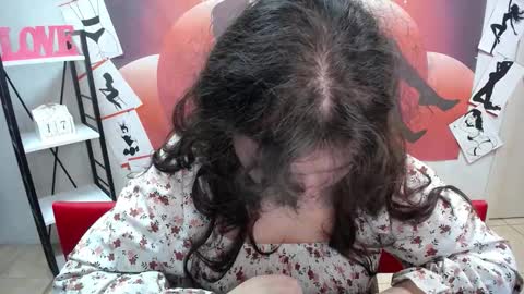 NeonilaLisova online show from November 18, 12:30 pm