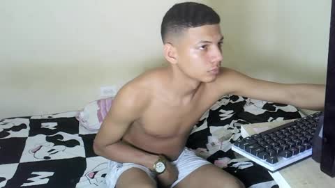 Snapshot of nerek_master chatting on January 23, 8:36 am nerek master online show from January 23, 8:36 am