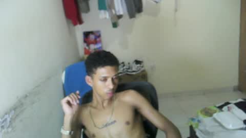 Snapshot of nerek_master chatting on February 19, 10:23 am nerek master online show from February 19, 10:23 am