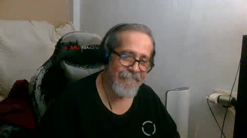 neron401 online show from August 4, 1:01 am