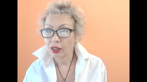 NessyJenixs online show from October 12, 8:29 am