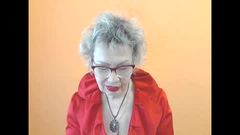 NessyJenixs online show from May 5, 7:58 am