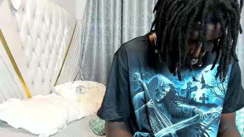 netfux_and_chill online show from April 14, 7:22 am