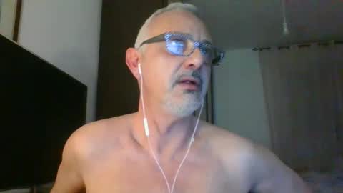 nevenerabis online show from January 18, 3:42 am