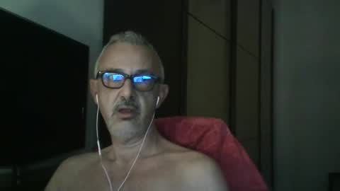 nevenerabis online show from November 12, 5:59 pm